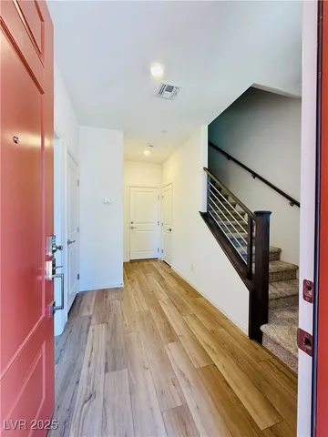 $3,050 | 1544 Little Penguin Street, Las Vegas, NV 89138