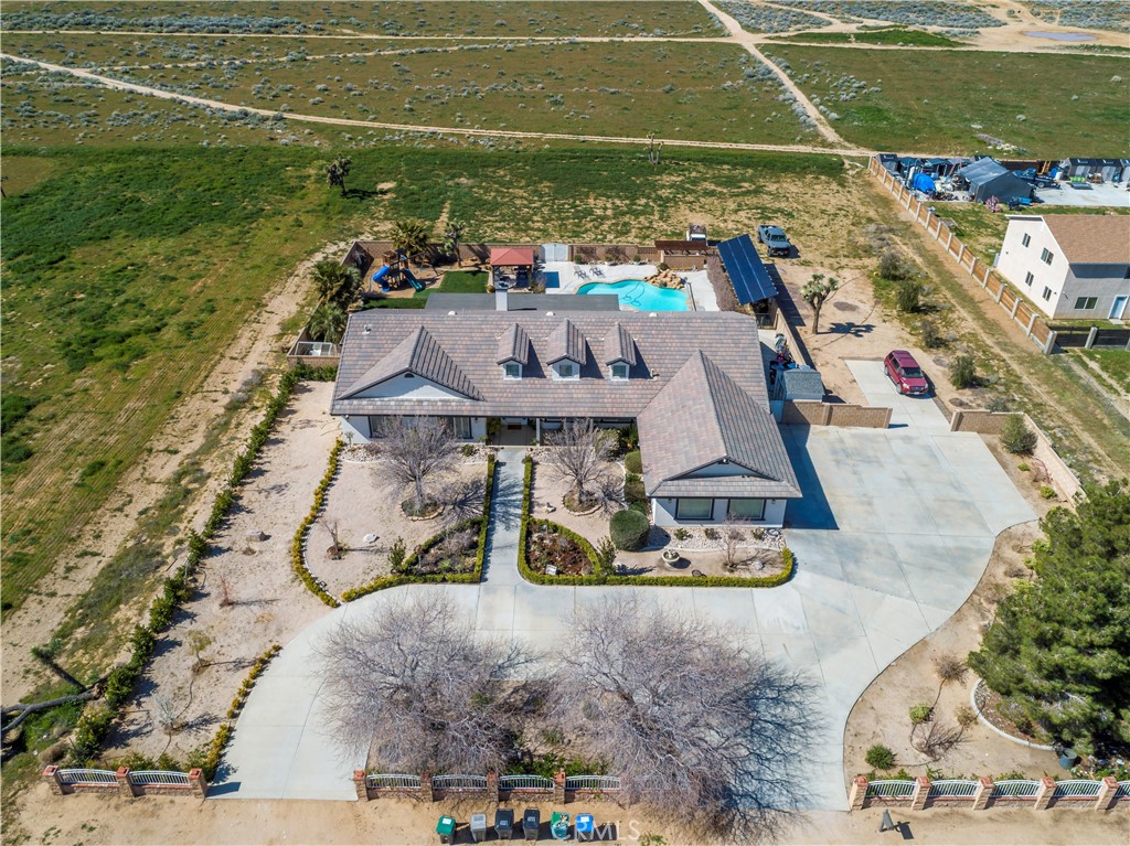 42561 25th Street West Lancaster, CA 93536 - Photo 39 of 41 a view of a city