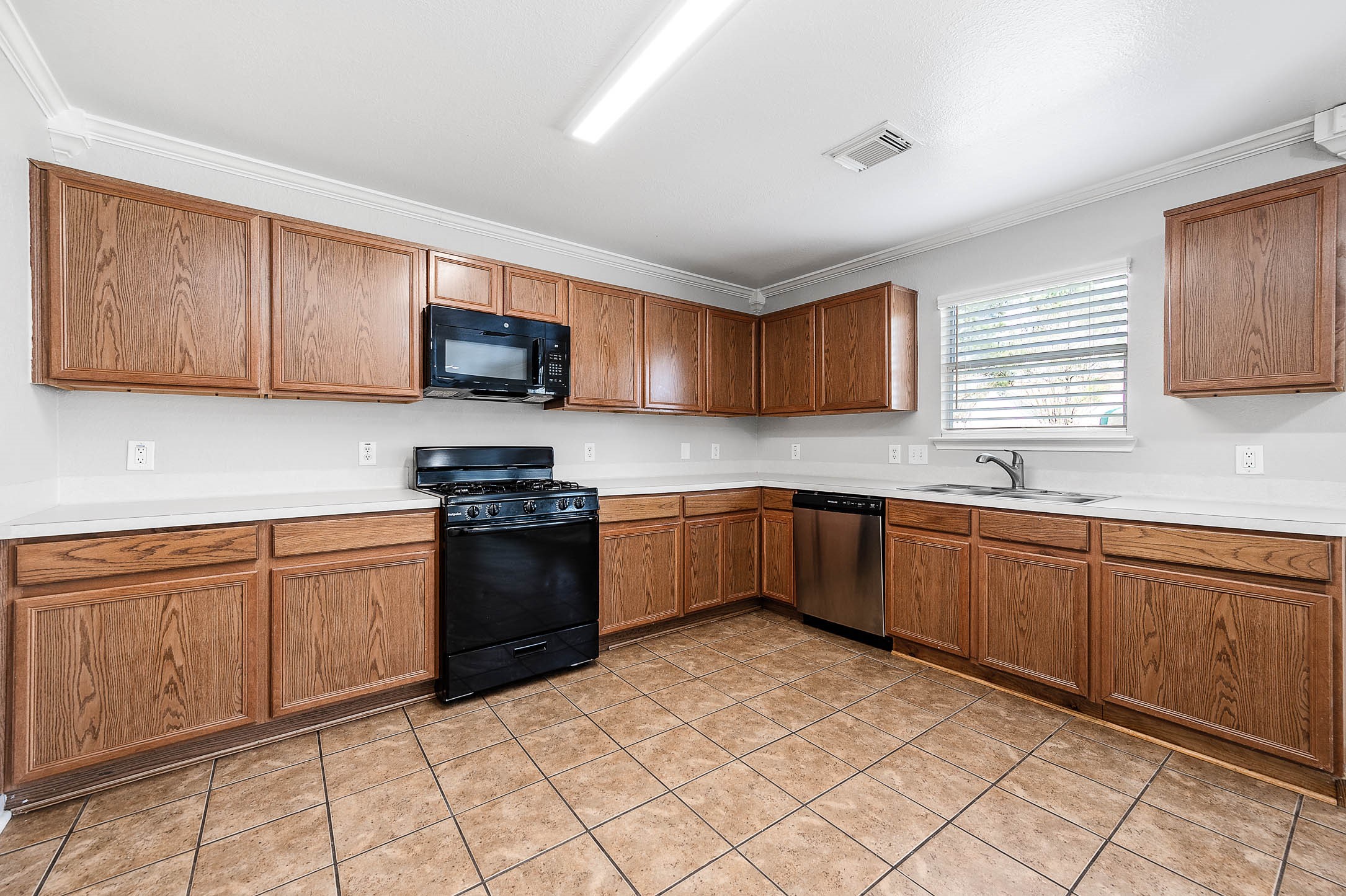 29550 North Legends Bend Drive Spring, TX 77386 - Photo 9 of 29