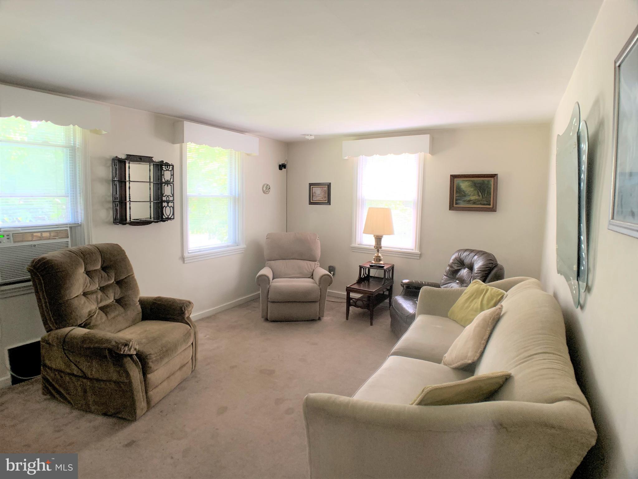 703 River Road Croydon, PA 19021 - Photo 5 of 12 Gallery Image 5