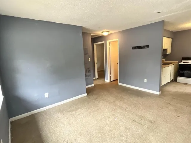 $600 | 402 Terry Street, Wildwood, FL 34785