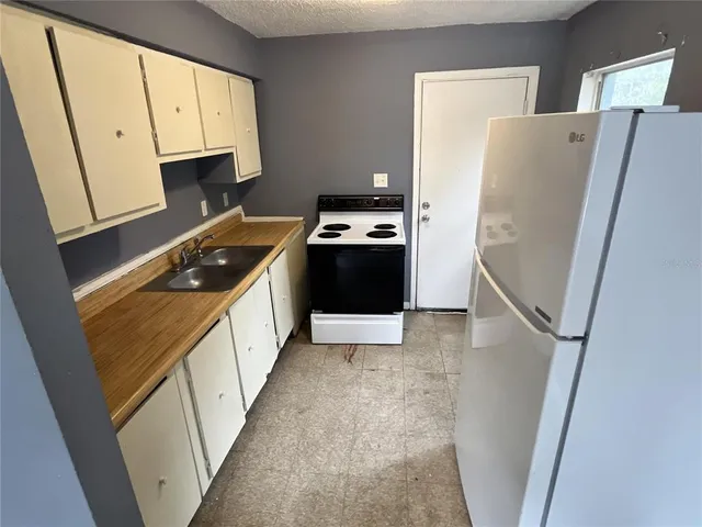 $600 | 402 Terry Street, Wildwood, FL 34785