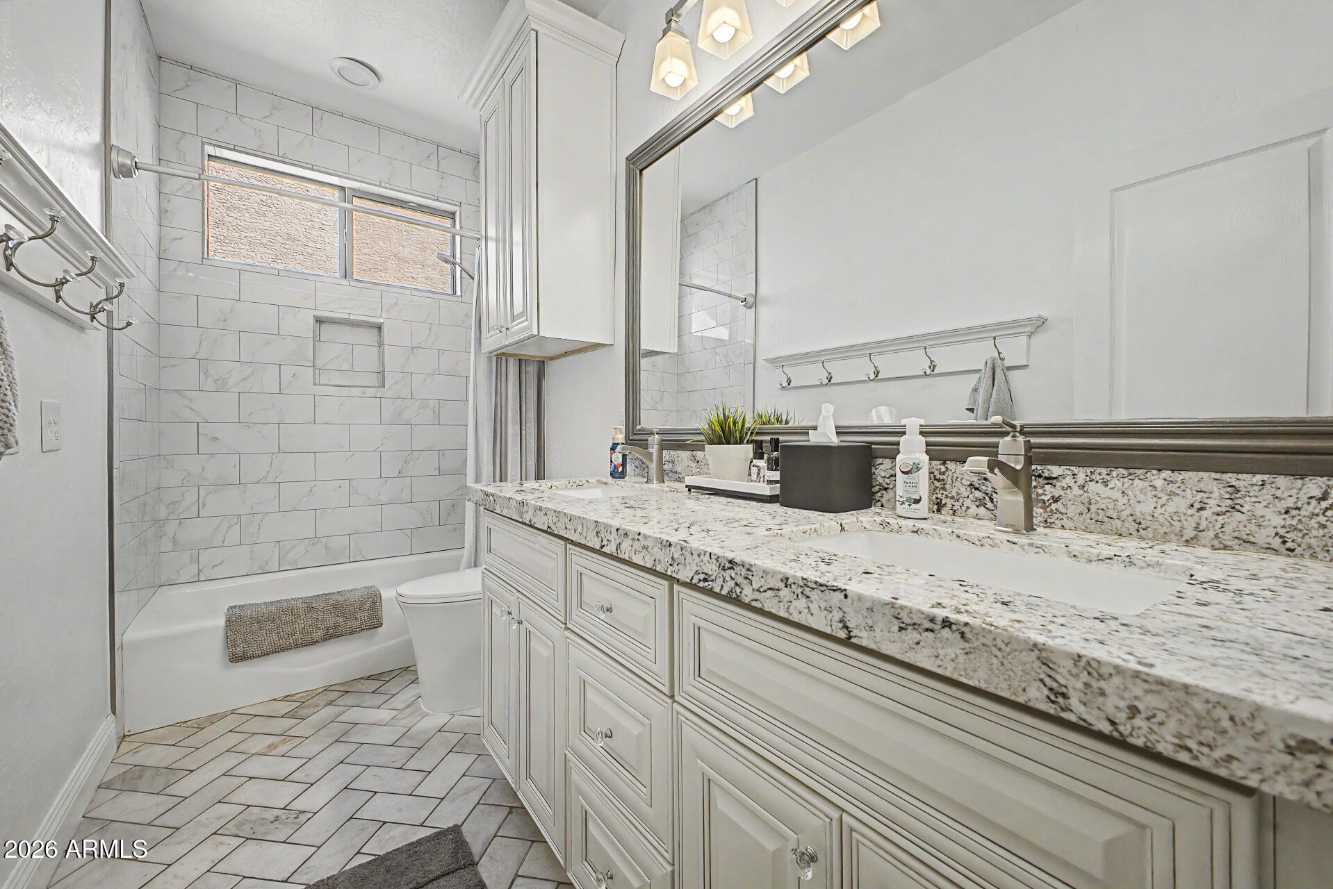 545 South Lemon Court Gilbert, AZ 85296 - Photo 20 of 41 Bath 2