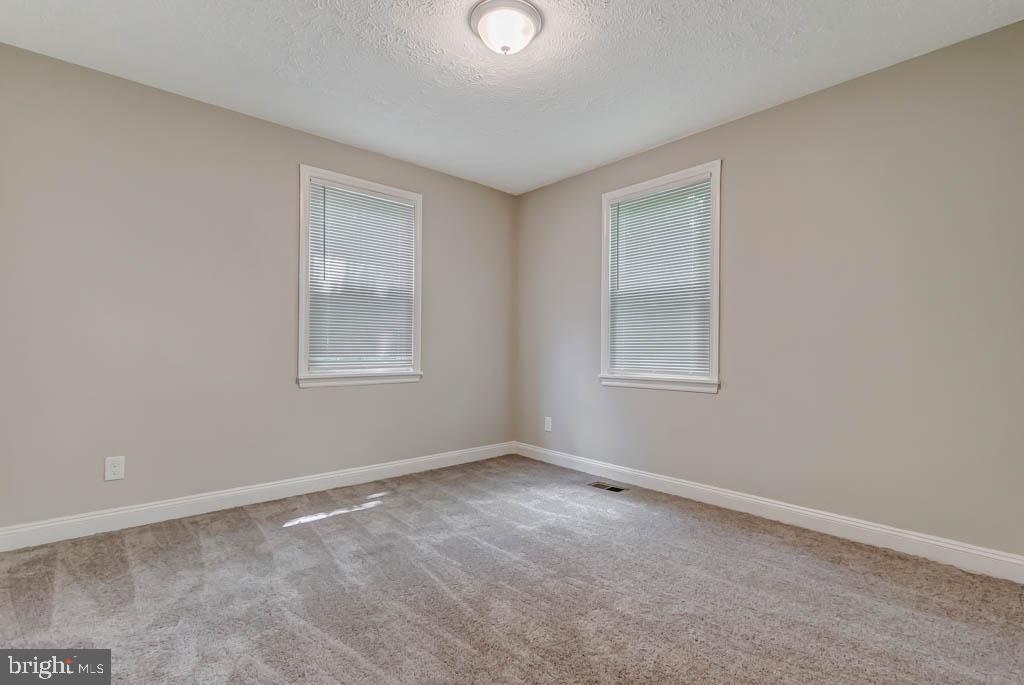 4515 Maple Road Morningside, MD 20746 - Photo 19 of 32