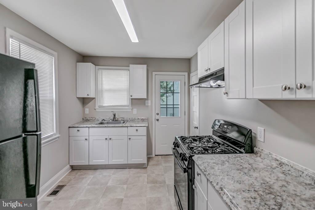 4515 Maple Road Morningside, MD 20746 - Photo 6 of 32