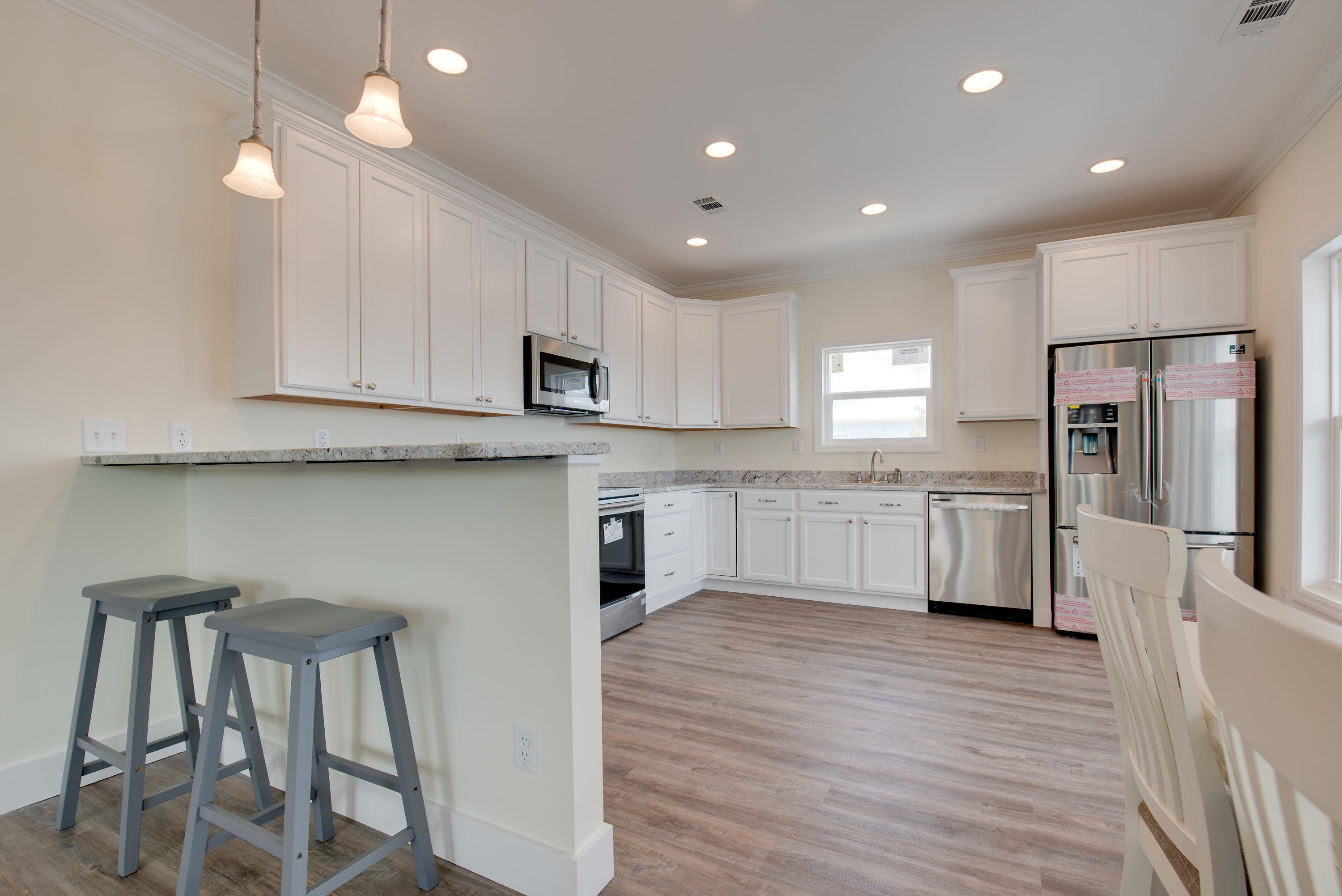 320 66th St Ocean Marathon, FL 33050 - Photo 4 of 12 003-29532ForrestalAve-BigPineKey-FL-3304