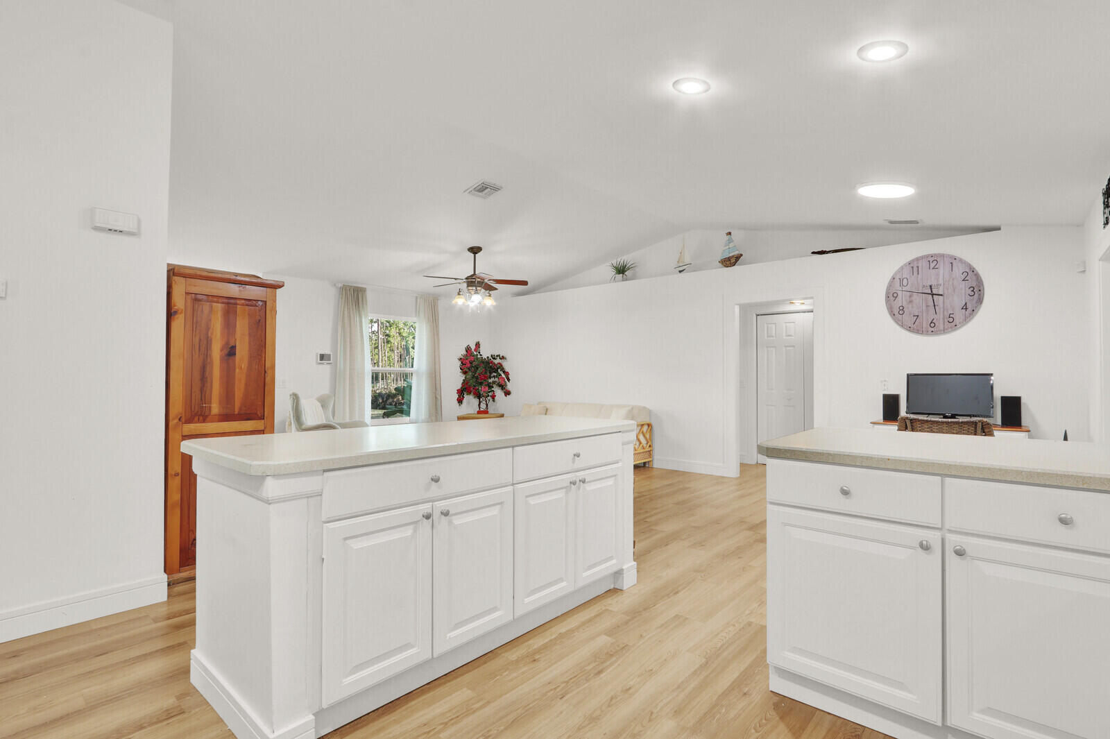 18019 43rd Road North Loxahatchee, FL 33470 - Photo 4 of 35 Island