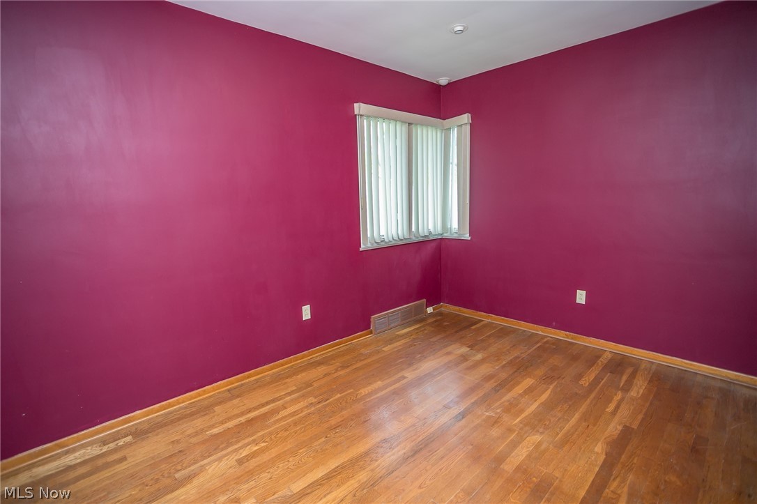7027 Ridge Road Parma, OH 44129 - Photo 16 of 29