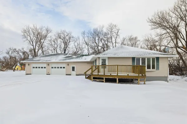 $250,000 | 610 6th Street, Hope, ND 58064