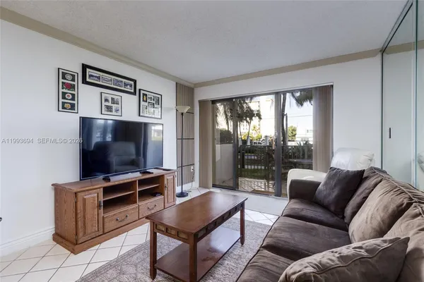 $2,500 | 1201 South Ocean Drive, Unit 104N, Hollywood, FL 33019