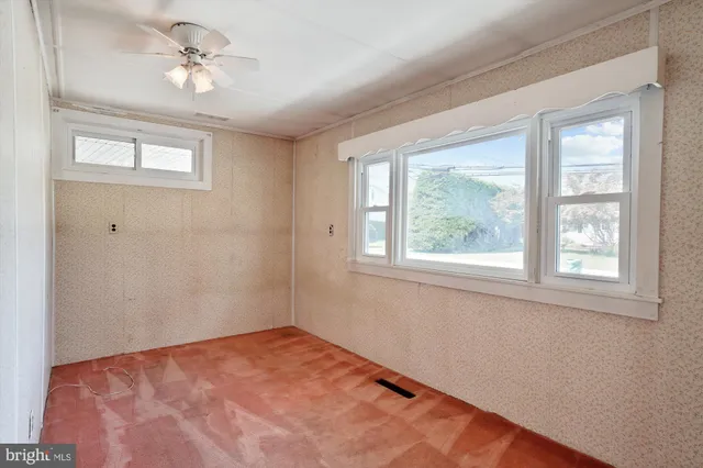 $325,000 | 4 Maple Avenue, Walkersville, MD 21793