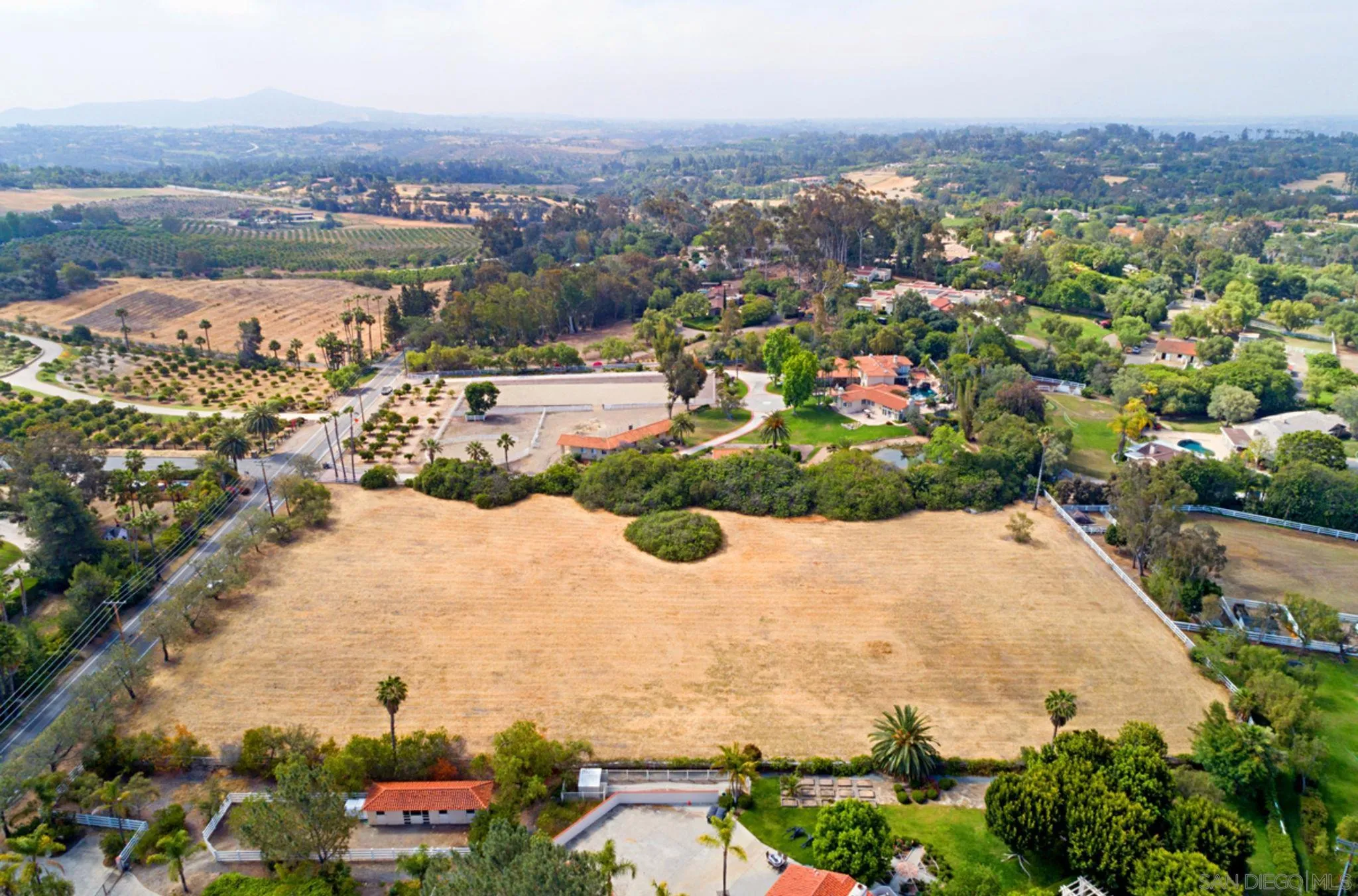 7 St Rancho Santa Fe Ca, Unit 1 Rancho Santa Fe, CA 92067 - Photo 4 of 8 a view of a city