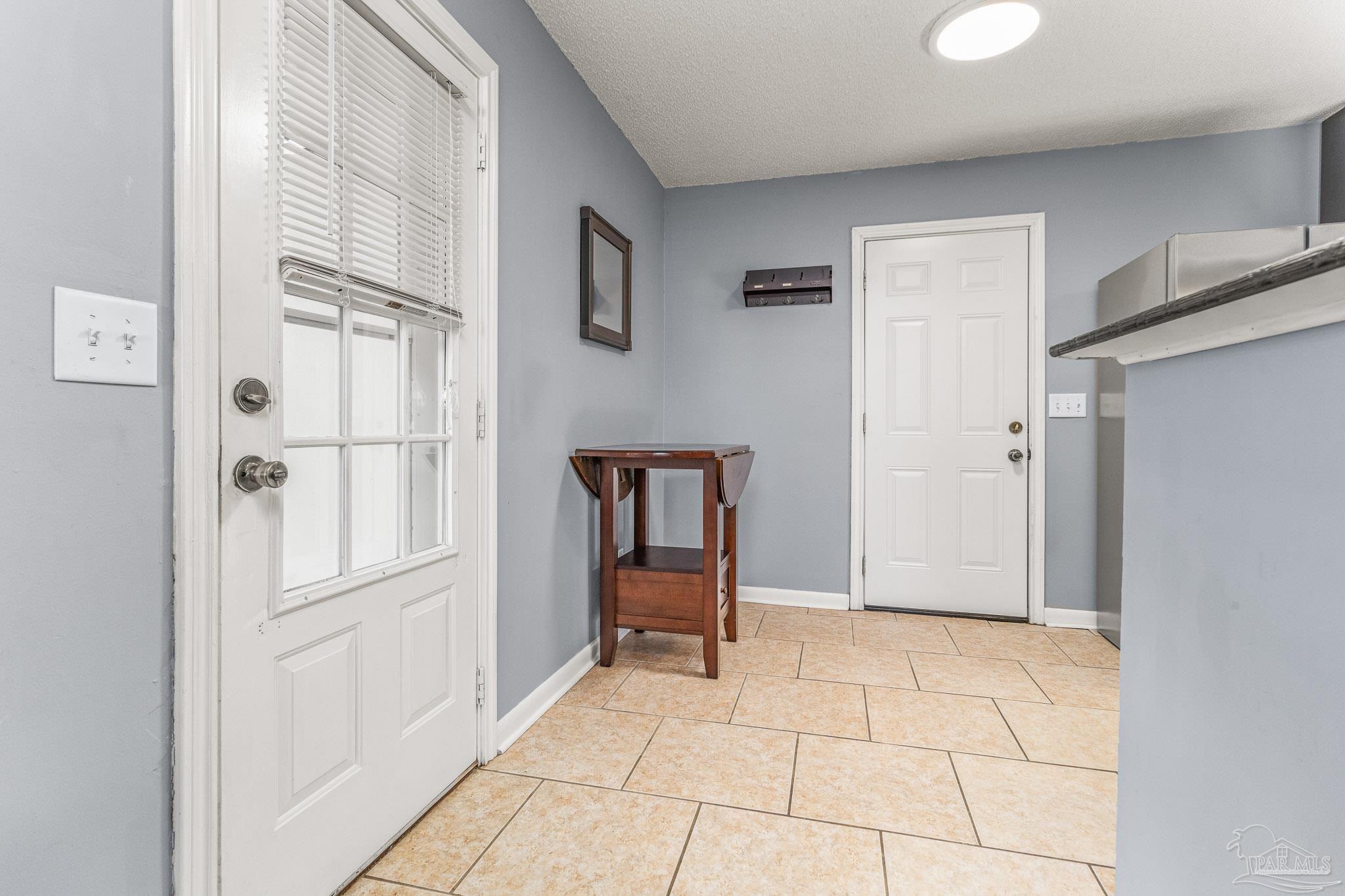 6975 Oakcliff Road Pensacola, FL 32526 - Photo 10 of 34 Gallery Image 10
