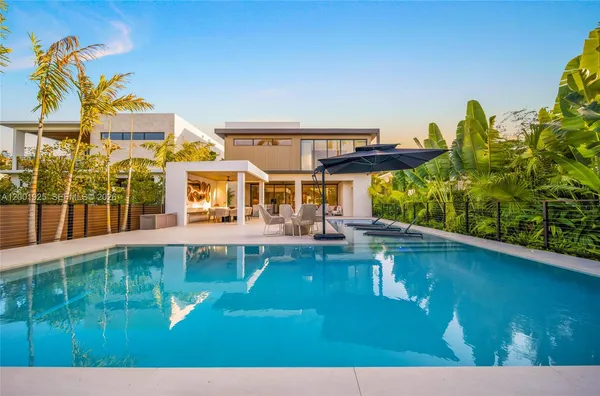 $60,000 | 707 Northeast 77th Street, Miami, FL 33138
