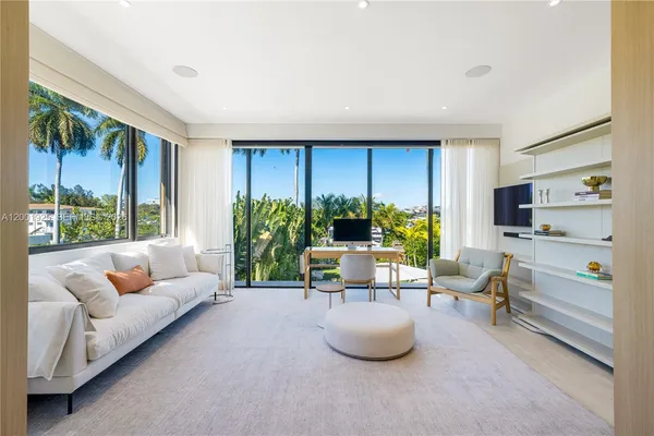 $60,000 | 707 Northeast 77th Street, Miami, FL 33138