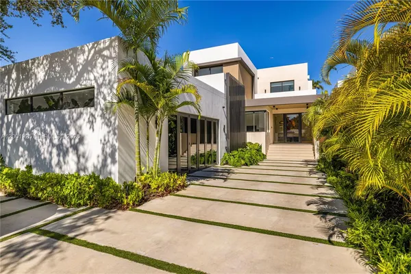 $60,000 | 707 Northeast 77th Street, Miami, FL 33138