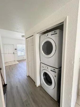 $2,100 | 972 Southwest 6th Avenue, Florida City, FL 33034