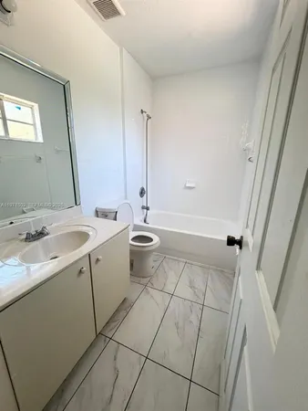 $2,100 | 972 Southwest 6th Avenue, Florida City, FL 33034