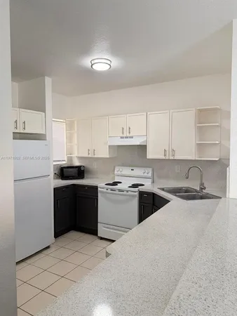 $2,100 | 972 Southwest 6th Avenue, Florida City, FL 33034