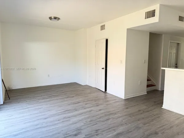 $2,100 | 972 Southwest 6th Avenue, Florida City, FL 33034