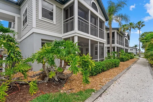 $699,900 | 1332 Siesta Bayside Drive, Unit 1332C, Sarasota, FL 34242