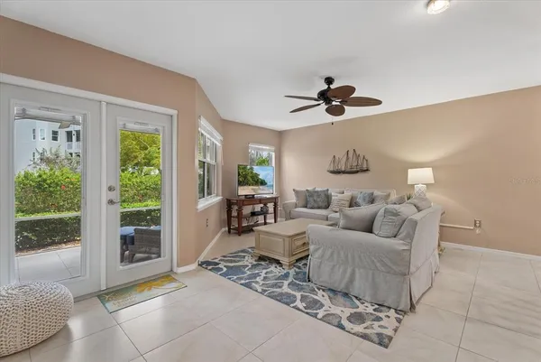 $699,900 | 1332 Siesta Bayside Drive, Unit 1332C, Sarasota, FL 34242