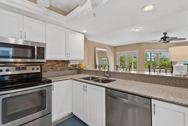$699,900 | 1332 Siesta Bayside Drive, Unit 1332C, Sarasota, FL 34242
