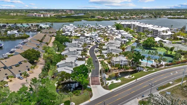 $699,900 | 1332 Siesta Bayside Drive, Unit 1332C, Sarasota, FL 34242