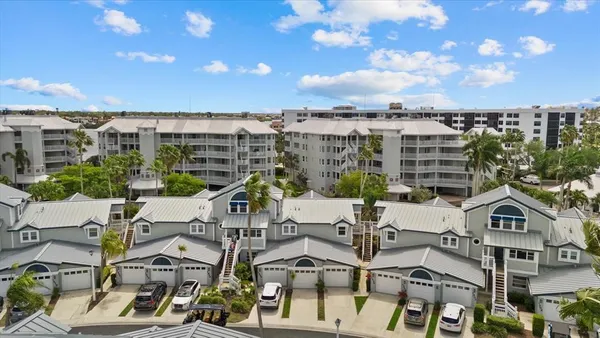 $699,900 | 1332 Siesta Bayside Drive, Unit 1332C, Sarasota, FL 34242