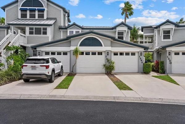 $699,900 | 1332 Siesta Bayside Drive, Unit 1332C, Sarasota, FL 34242