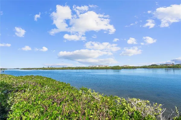 $699,900 | 1332 Siesta Bayside Drive, Unit 1332C, Sarasota, FL 34242