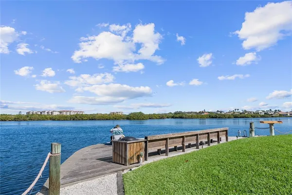 $699,900 | 1332 Siesta Bayside Drive, Unit 1332C, Sarasota, FL 34242