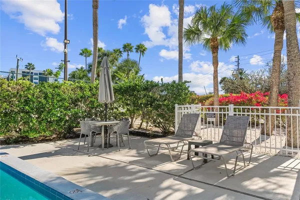 $699,900 | 1332 Siesta Bayside Drive, Unit 1332C, Sarasota, FL 34242
