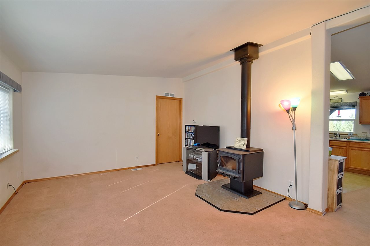 28921 North Conklin Road Chattaroy, WA 99003 - Photo 5 of 20