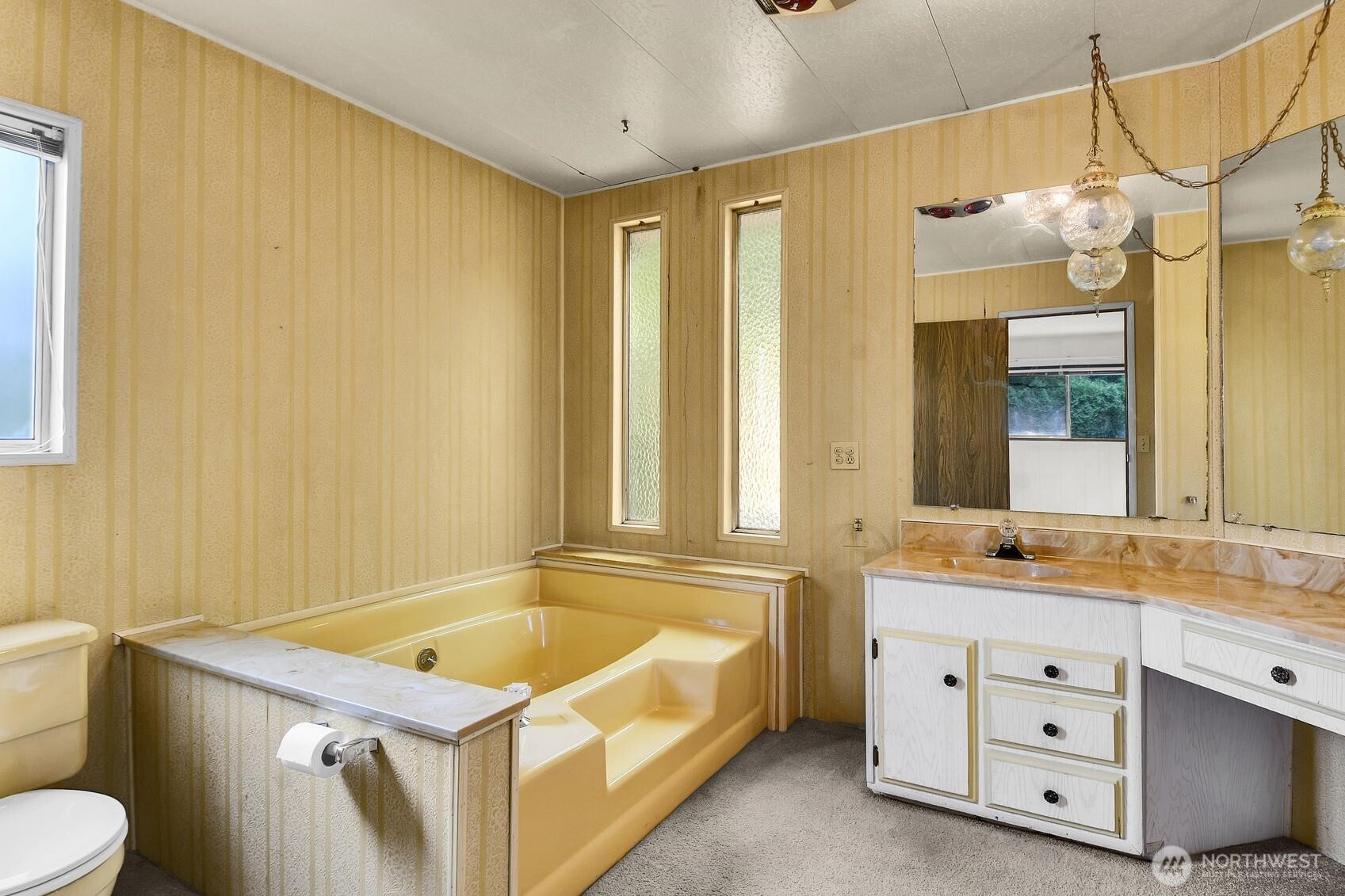 19225 128th Place Northeast Bothell, WA 98011 - Photo 14 of 22 Gallery Image 14