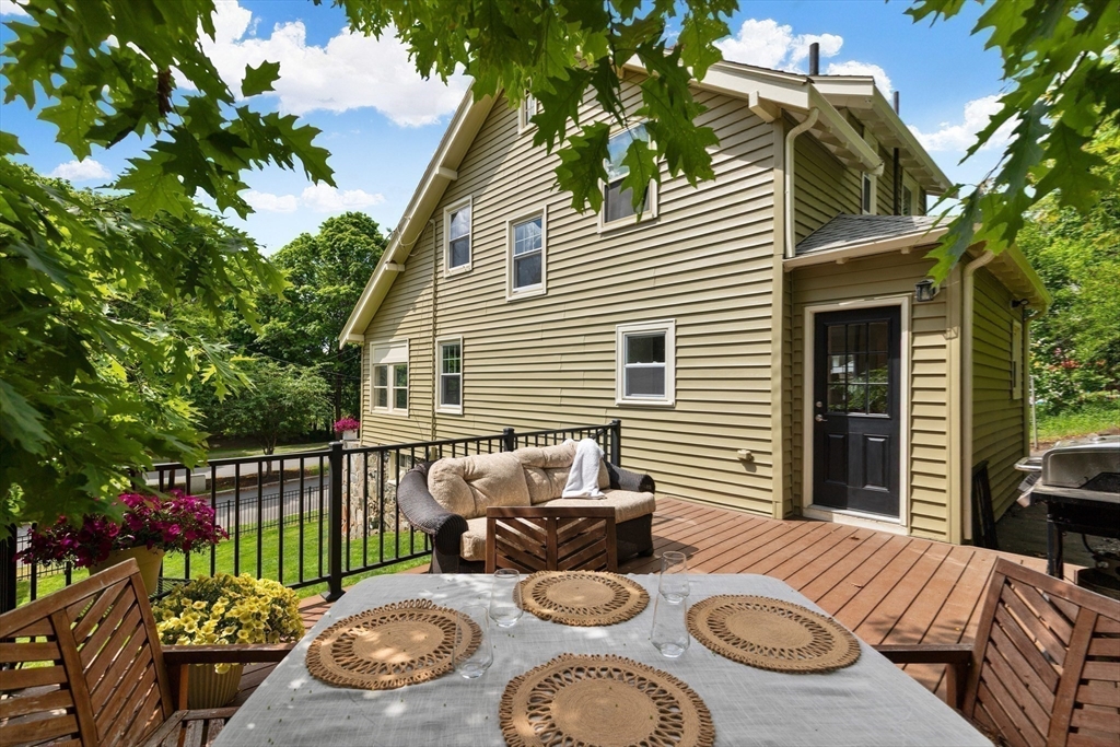 27 Fellsmere Road Malden, MA 02148 - Photo 31 of 39