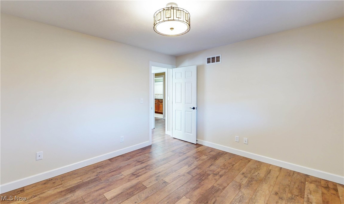 587 North Hametown Road Akron, OH 44333 - Photo 12 of 46 Gallery Image 12