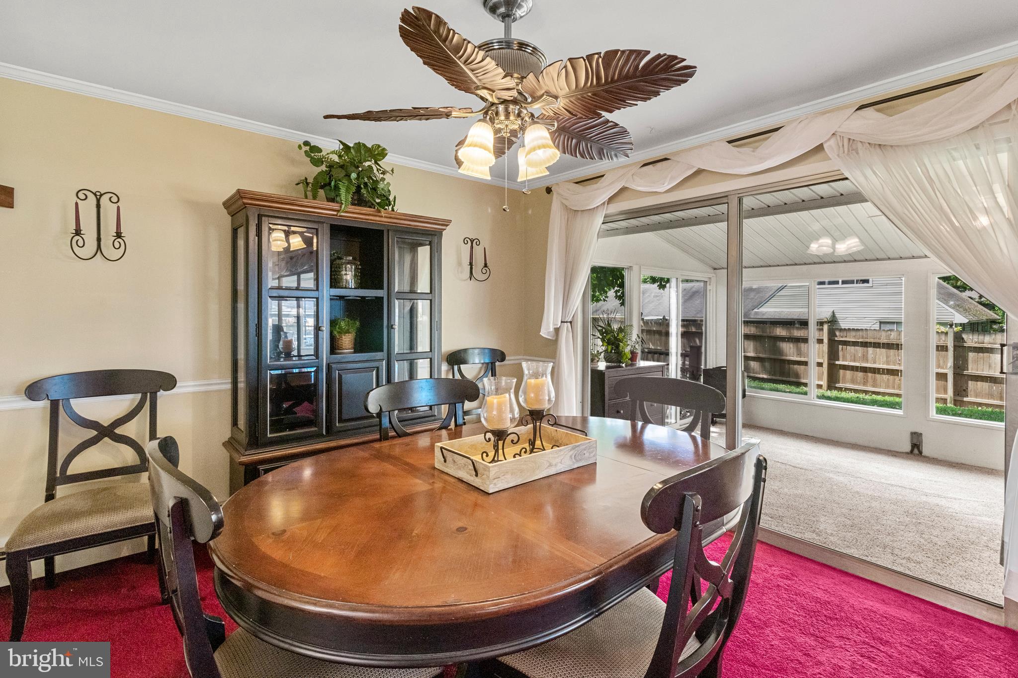 39 Round Hill Road Levittown, PA 19056 - Photo 12 of 31 Dining Room