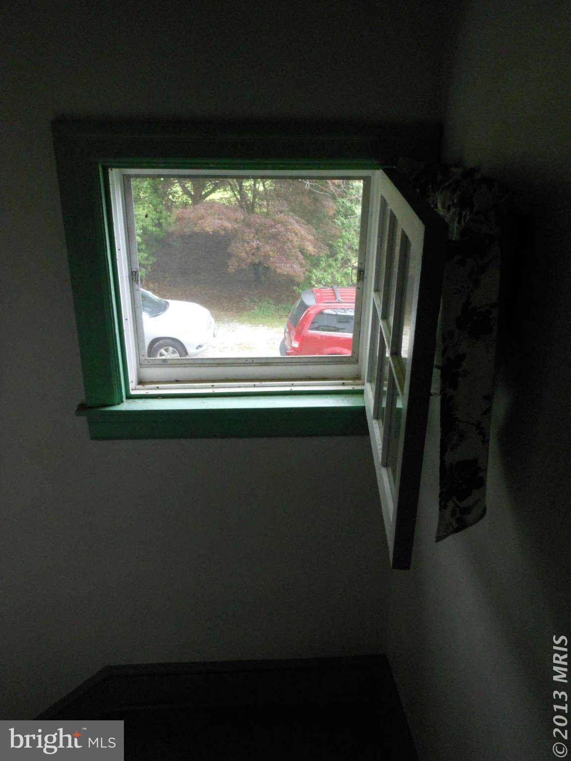 400 St Marys Road Pylesville, MD 21132 - Photo 27 of 29 Hallway Window