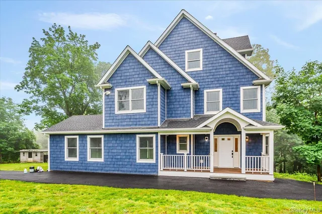 $899,000 | 35 Summit Drive, Mahopac, NY 10541