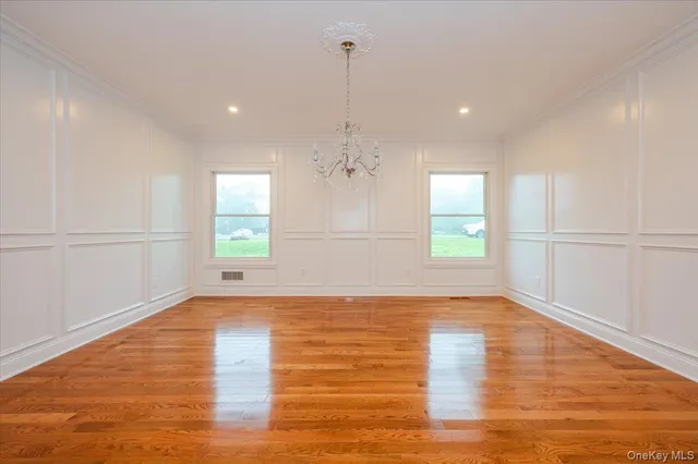 $899,000 | 35 Summit Drive, Mahopac, NY 10541