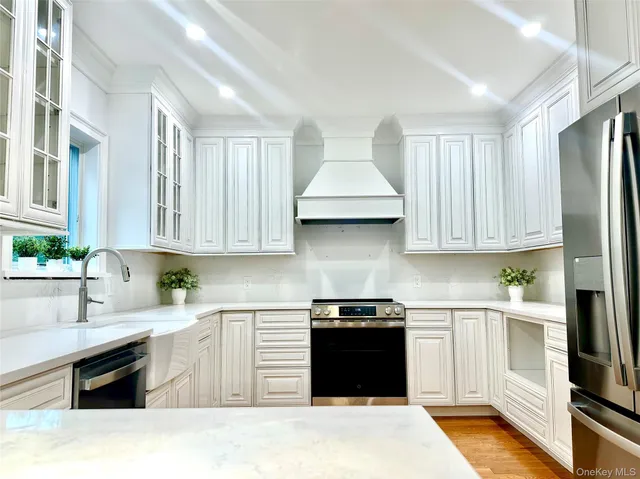 $899,000 | 35 Summit Drive, Mahopac, NY 10541