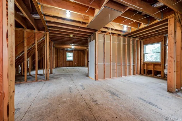 $899,000 | 35 Summit Drive, Mahopac, NY 10541