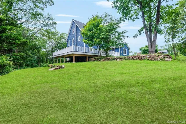 $899,000 | 35 Summit Drive, Mahopac, NY 10541