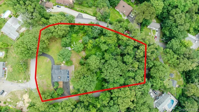 $899,000 | 35 Summit Drive, Mahopac, NY 10541