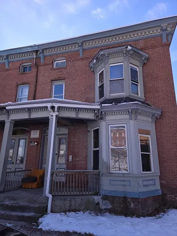 $339,900 | 40 Byers Street, Springfield, MA 01105