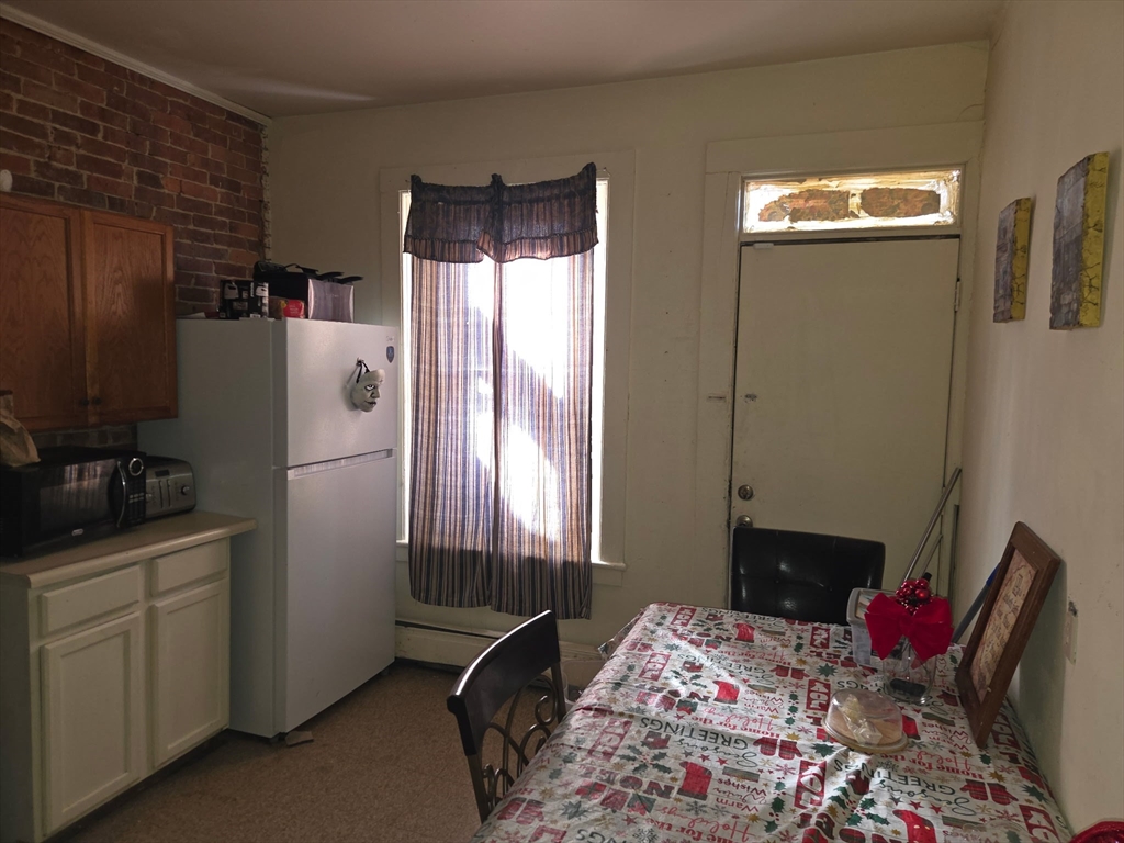 40 Byers Street Springfield, MA 01105 - Photo 14 of 19