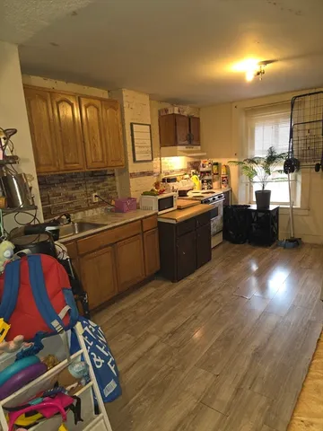 $339,900 | 40 Byers Street, Springfield, MA 01105