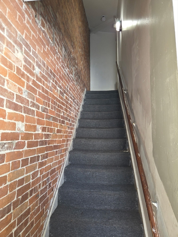 40 Byers Street Springfield, MA 01105 - Photo 10 of 19