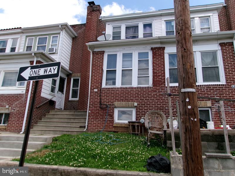 319 Avon Road Upper Darby, PA 19082 - Photo 4 of 26 Gallery Image 4